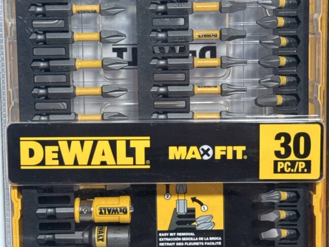 DEWALT MAXFIT 30-Piece Screwdriving Bit Set with Magnetic Sleeve – Impact Driver Ready - Image 6